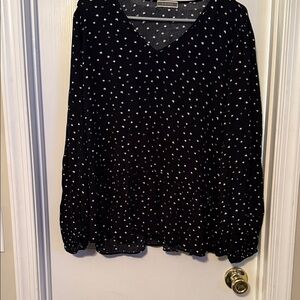 Womens Black with White hearts Blouse in size XL